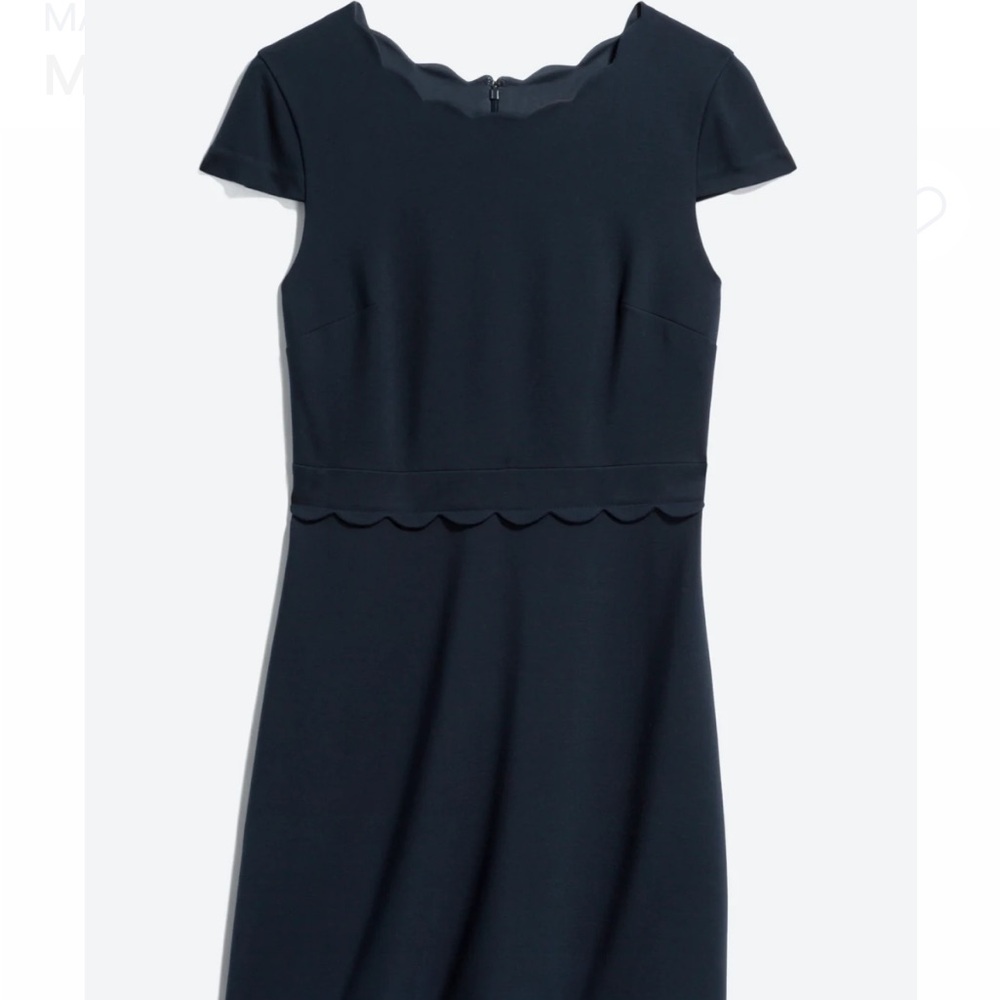 Navy Mid/Mini dress